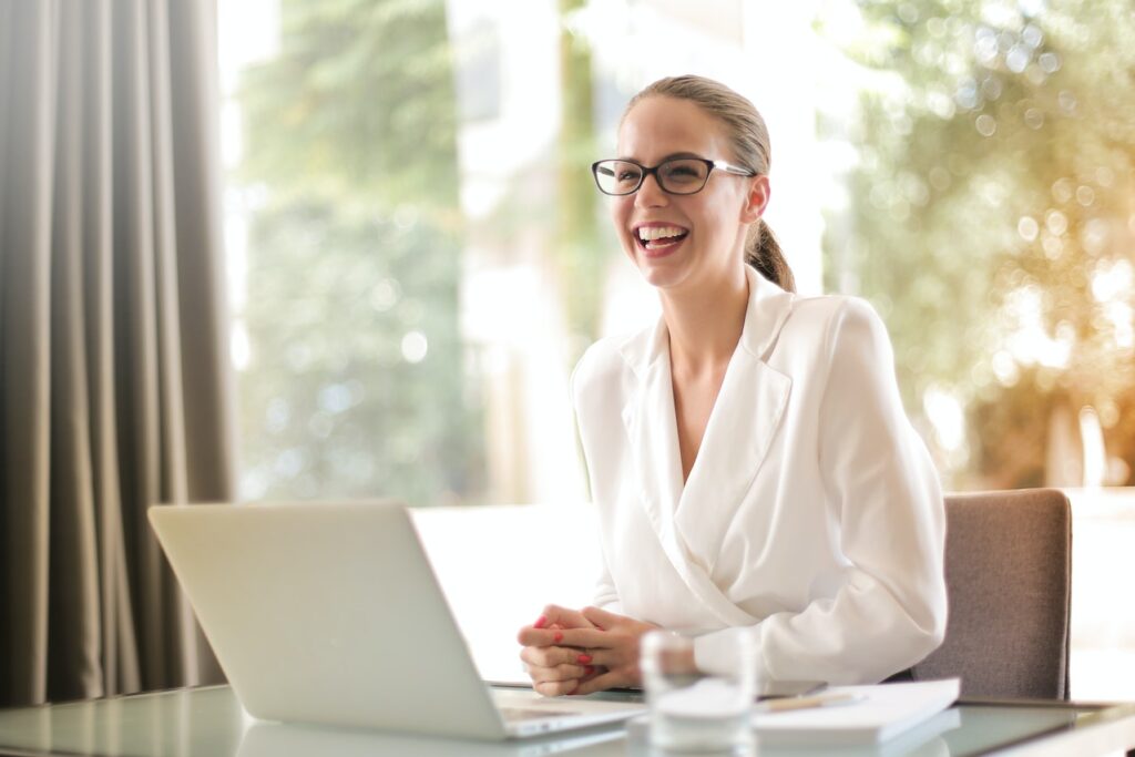 woman at a computer